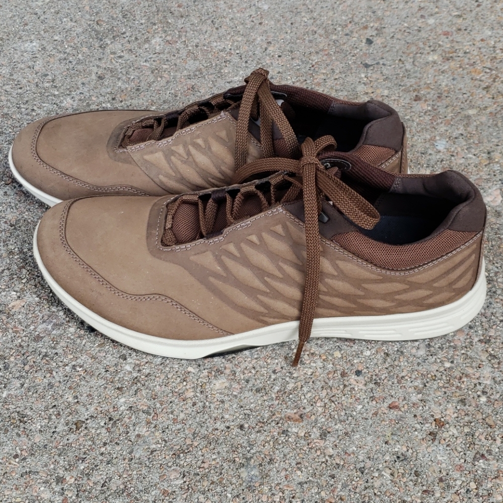 ecco performance shoes